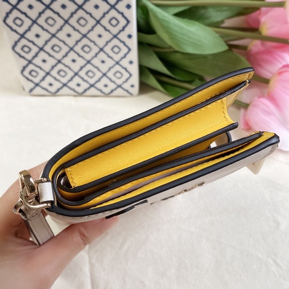 Kate Spade honey bee phone wallet wristlet - Picture 6 of 13
